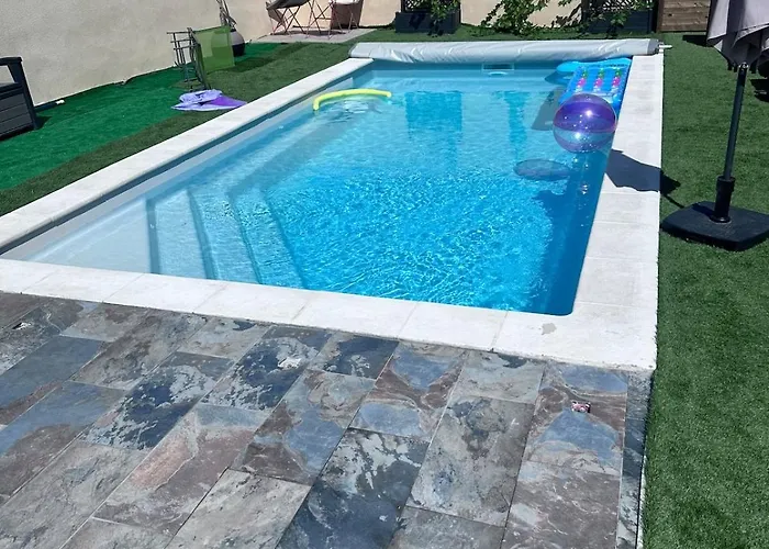 Chalé La Chrysbelle Mini Avec Sauna And Jacuzzi Linas